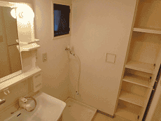 �����}���V�����̗l�Ȓ��݃}���V�����I�A�[�o�l�b�N�X�Z�V�]