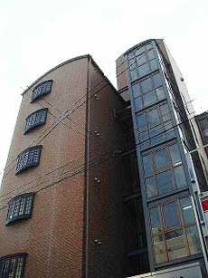 �t�����h�n�C�c