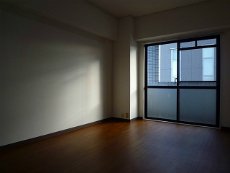 ���a�I�[�g���[�N�r��