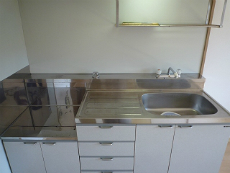 ���]�����i